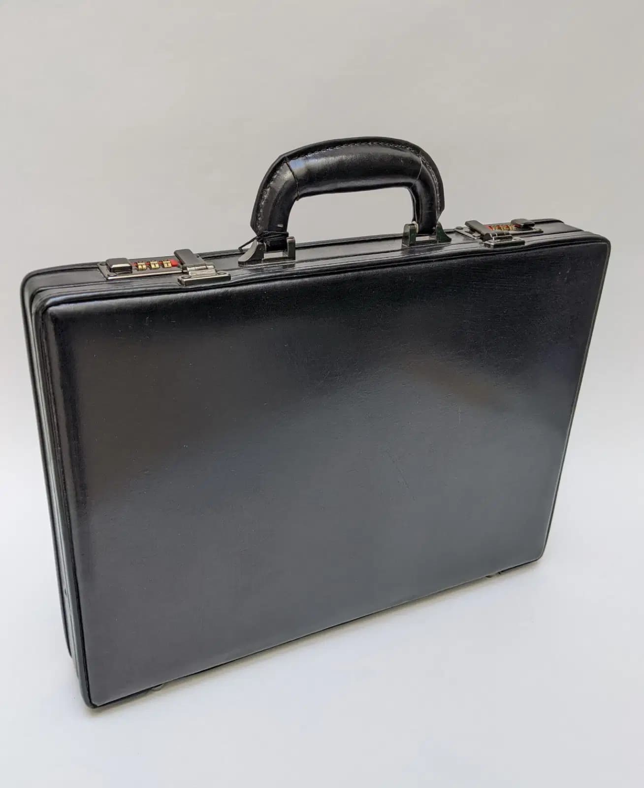 Valise Diplomatique Malette Golden 72108
