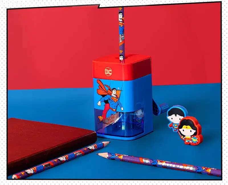 Kit Scolaire Trousse + Tcr Manivelle + Boite Crayon Noir +2 Deli Ref VG51 4