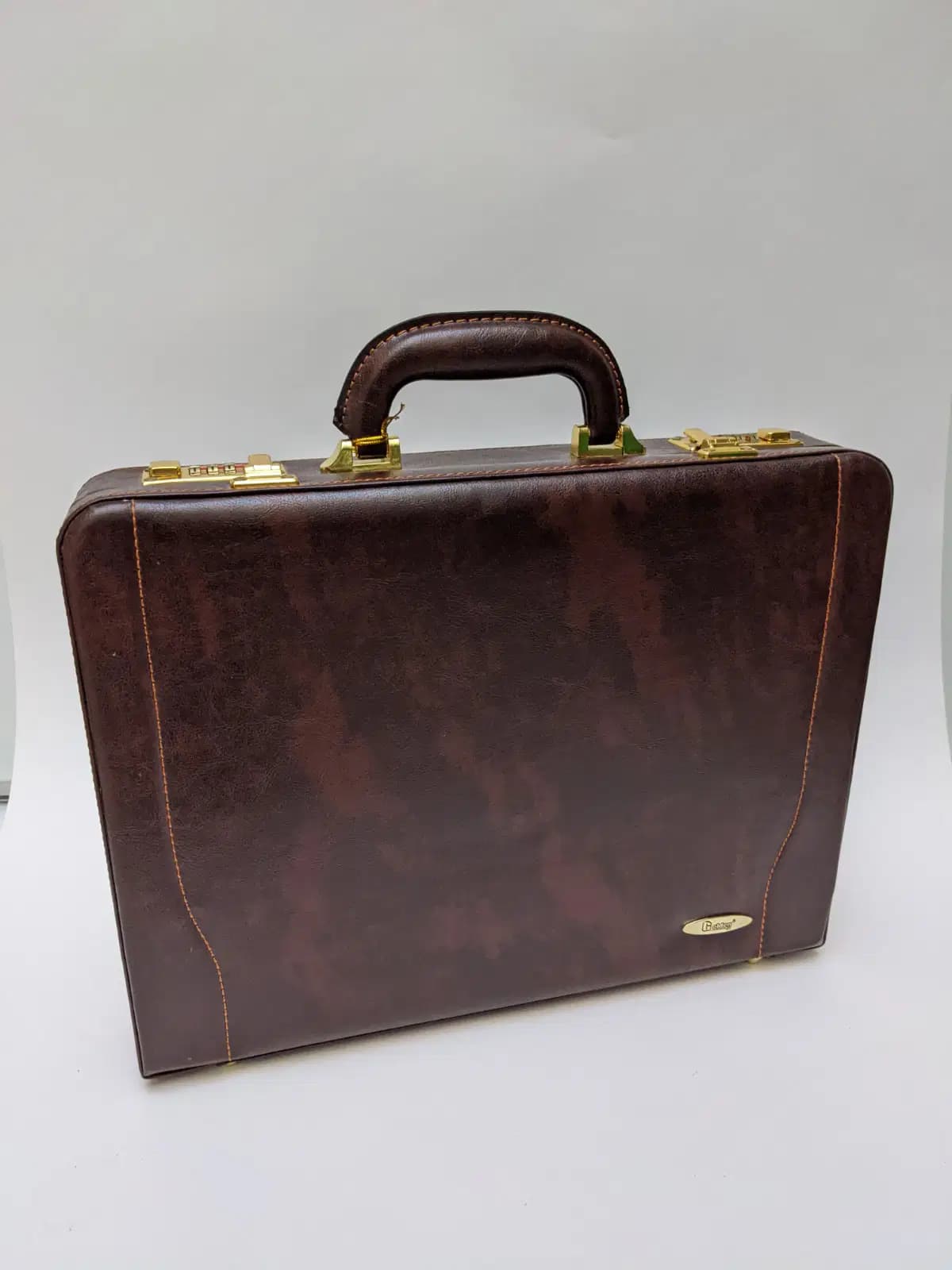 Valise Diplomatique Mallette Golden 72101